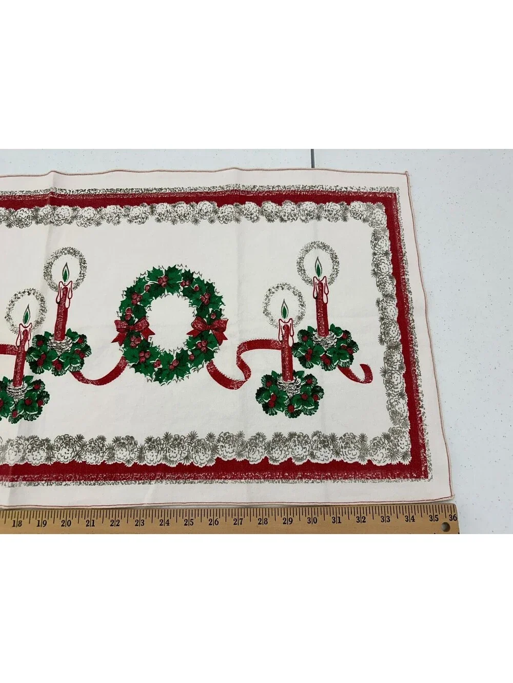 Vintage Christmas Table Runner Wreath Candle Holly Bows Linen? Cotton? 16